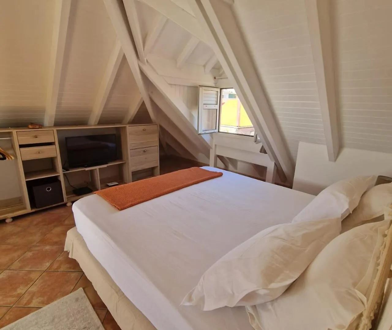 Mariposa - Logement T3 Avec Jacuzzi - Empire House Basse-Terre Apartment