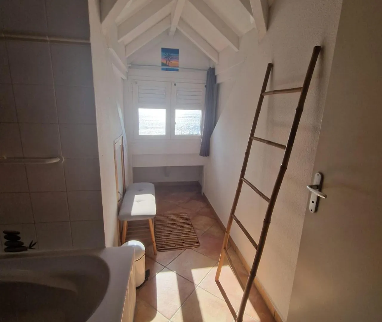 Apartment Mariposa - Logement T3 Avec Jacuzzi - Empire House Basse-Terre Guadeloupe
