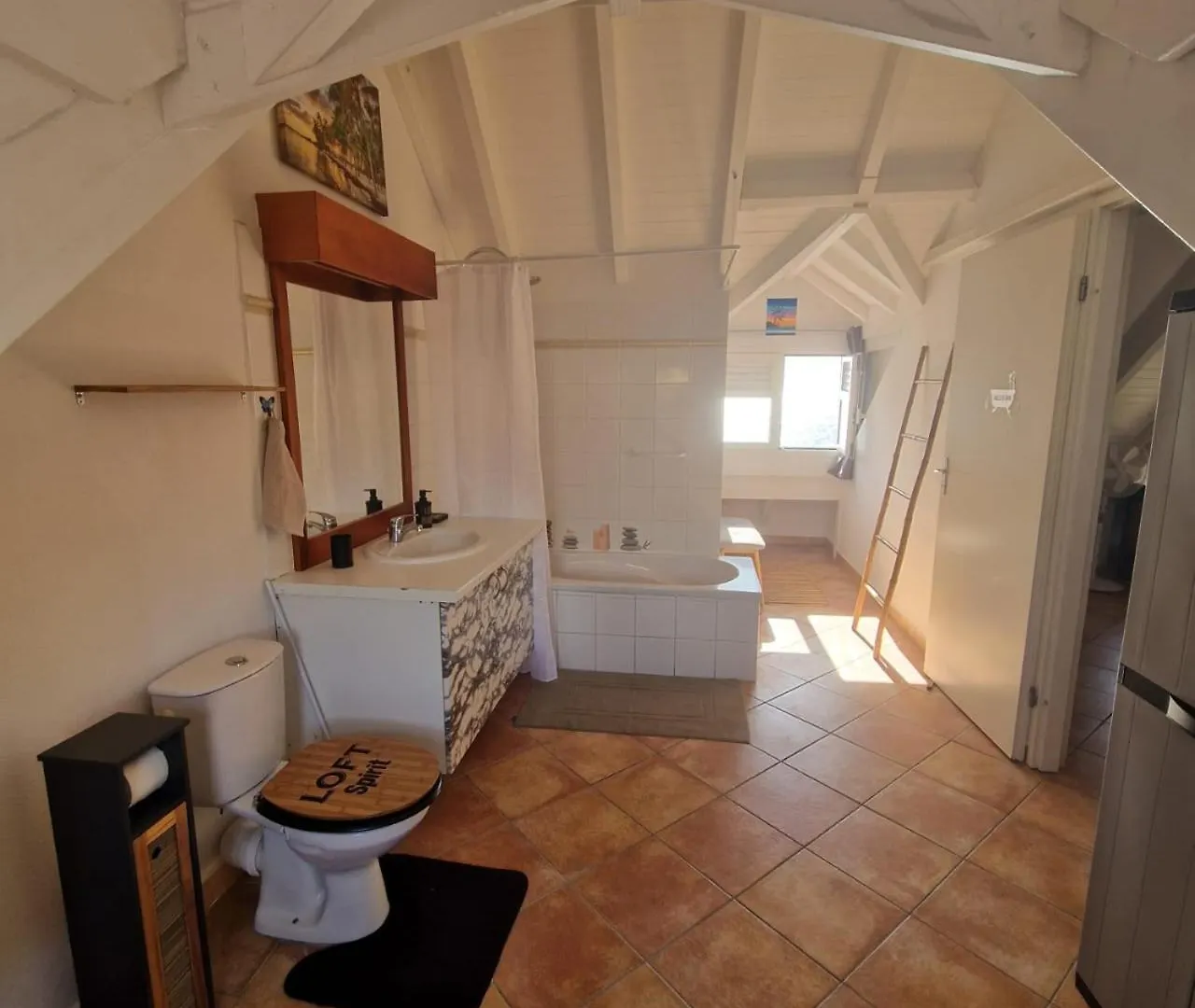 Apartment Mariposa - Logement T3 Avec Jacuzzi - Empire House Basse-Terre