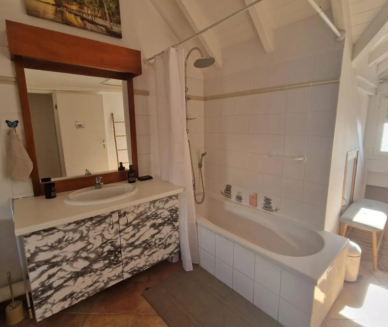 Mariposa - Logement T3 Avec Jacuzzi - Empire House Basse-Terre