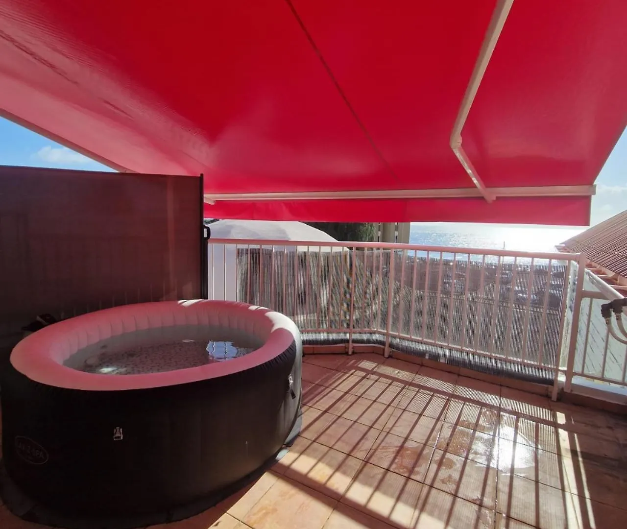 Mariposa - Logement T3 Avec Jacuzzi - Empire House Basse-Terre Guadeloupe